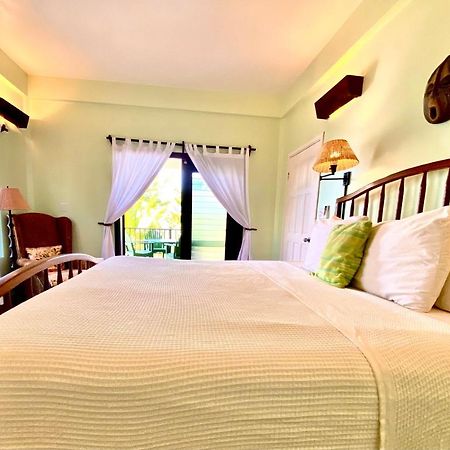 Tranquility Beach Suites Placencia Zewnętrze zdjęcie
